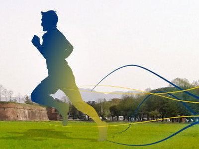 Photo with the city wall of Lucca and the surrounding loan with the figure of a green-blue coloured runner followed by lines of the same colours