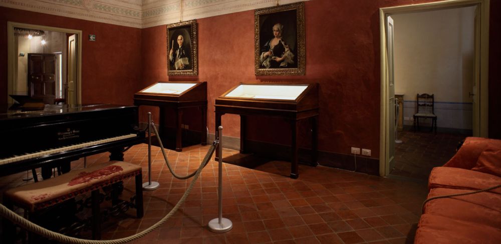 chambre du musèe maison de Giacomo Puccini à Lucca