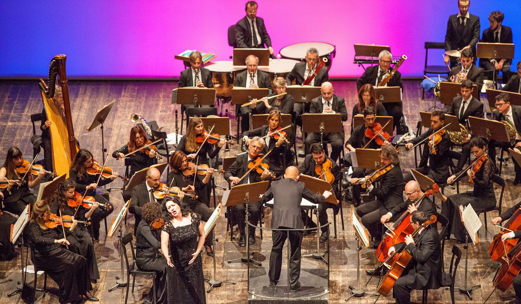 MÚSICA PARA FIESTAS AL TEATRO DEL GIGLIO DI LUCCA