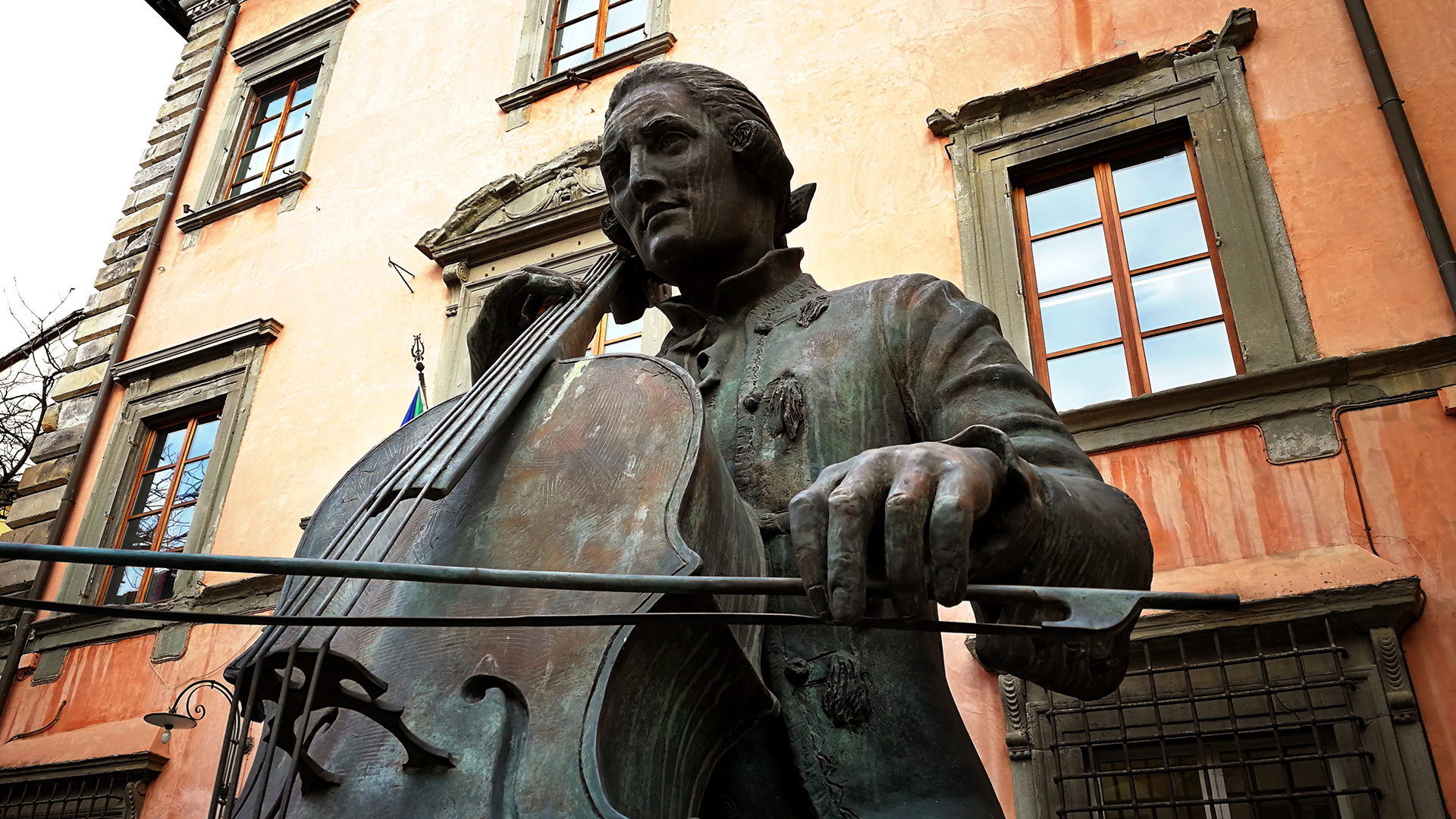 statua di Luigi Boccherini a Lucca