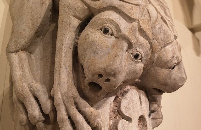 mostri al museo nazionale di villa guinigi