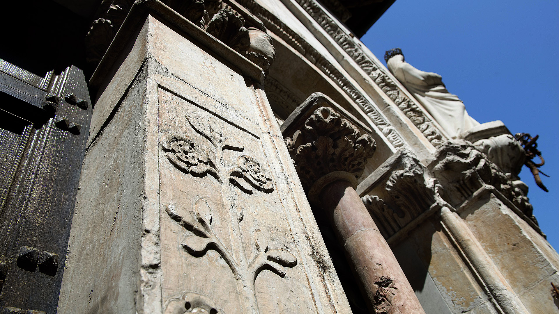 Kirche della rosa in Lucca. Detail