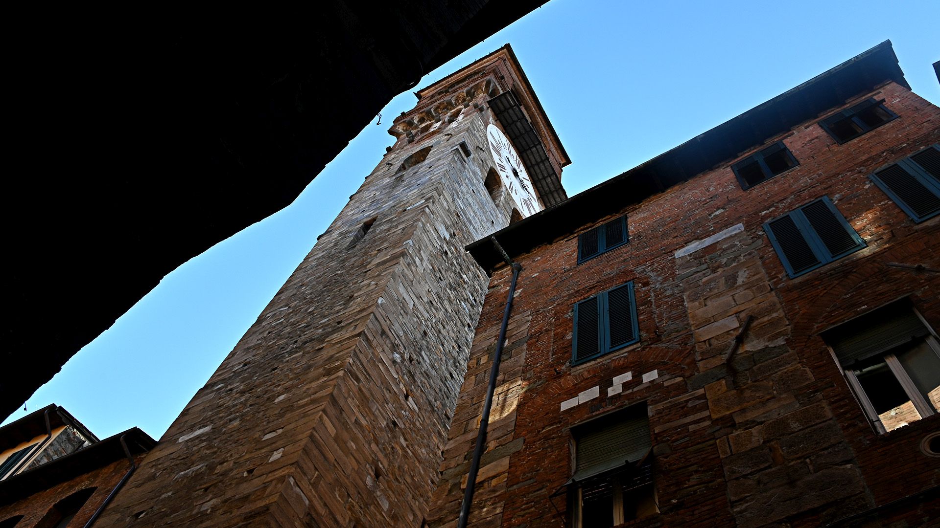the clocktower in Lucca
