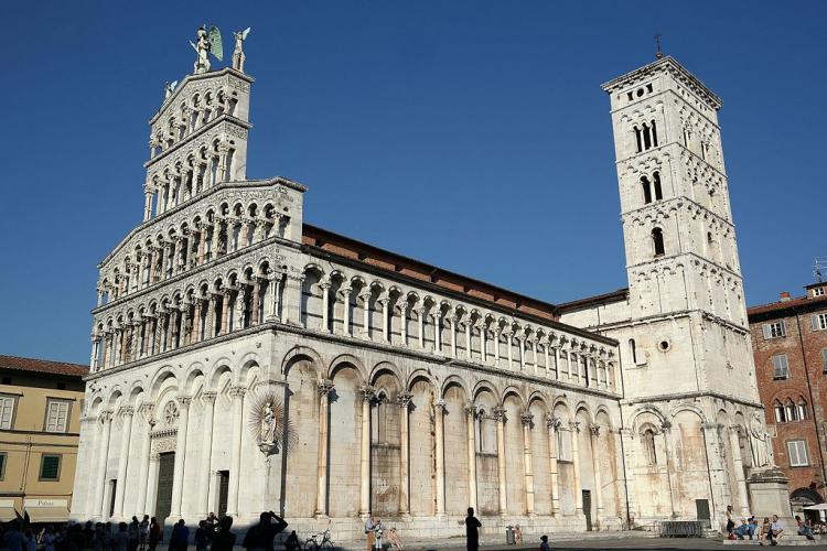 Piazza San Michele