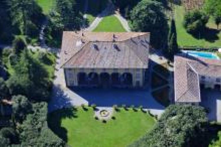 villa oliva lucca