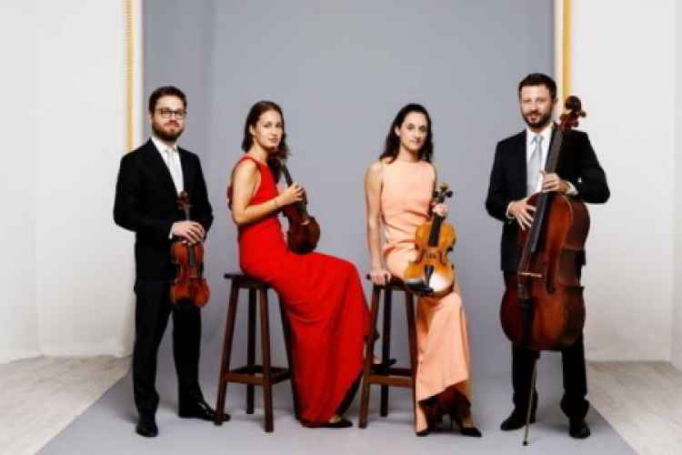 Fotografia dei musicisti componenti il Quartetto Adorno