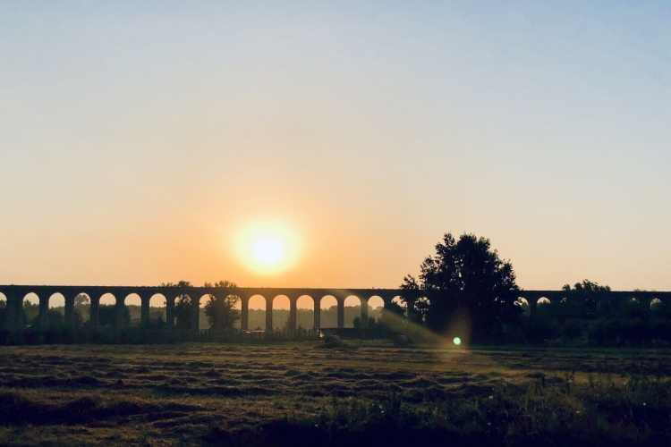 Tramonto lungo l'acquedotto Nottolini